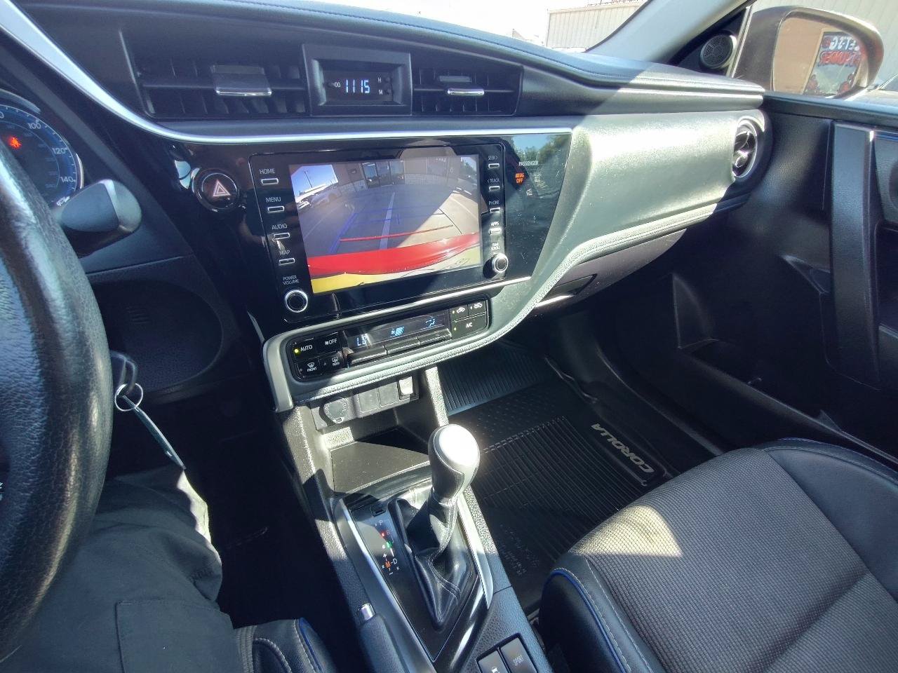 Used 2017 Toyota Corolla SE FWD image 20