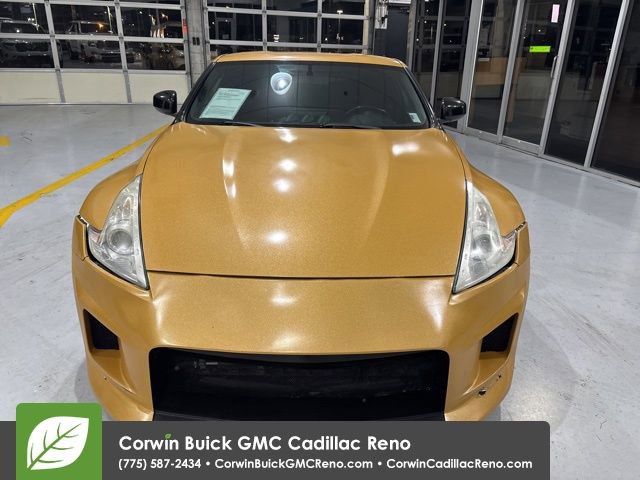 Used 2011 Nissan 370Z Coupe image 3