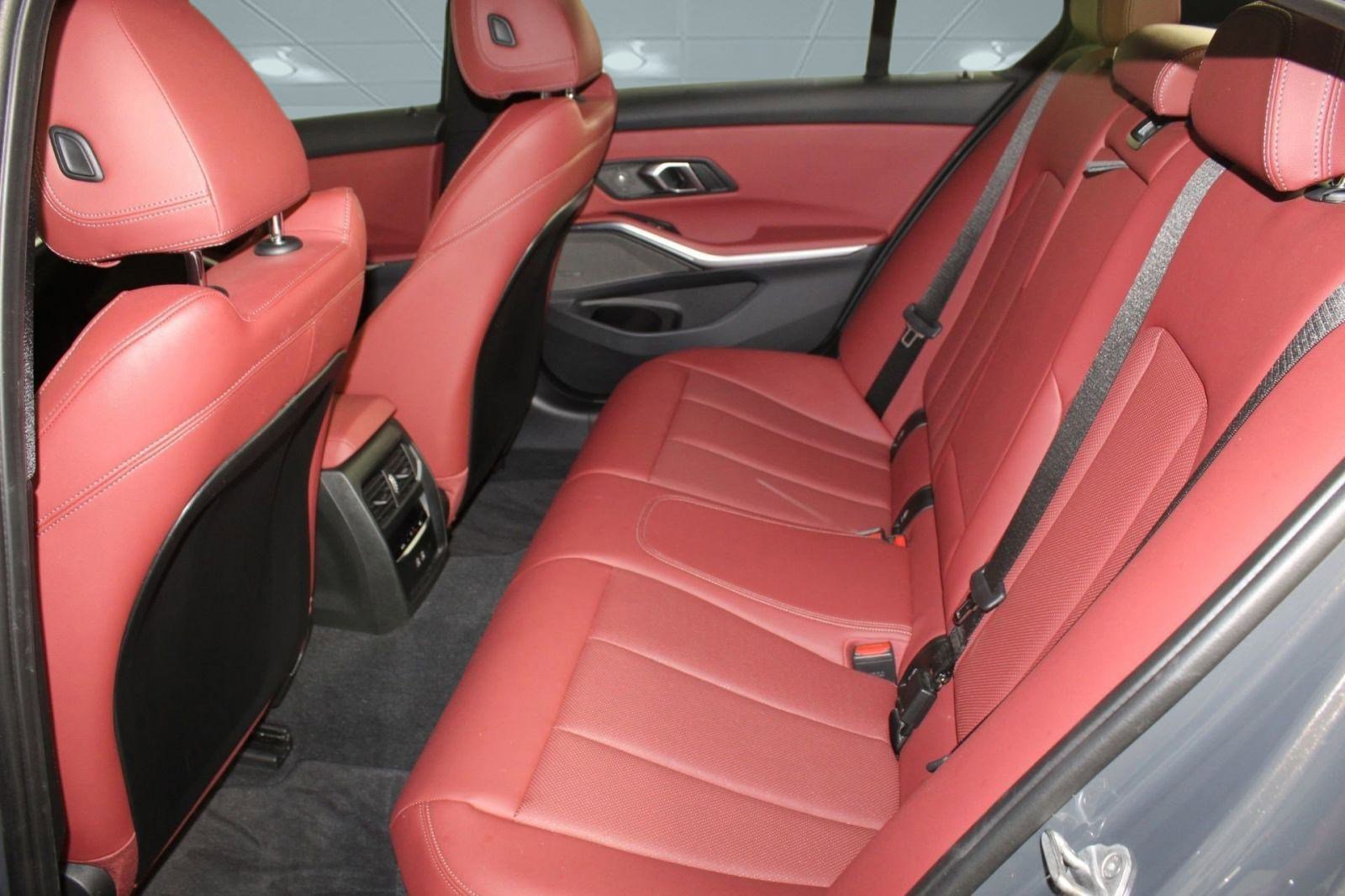 Used 2024 BMW 330e xDrive w/ Premium Package image 12