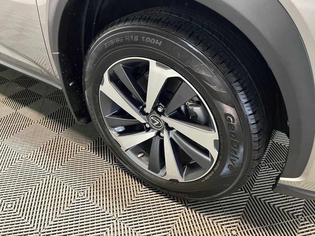 Used 2019 Lexus NX 300h AWD w/ Premium Package image 4