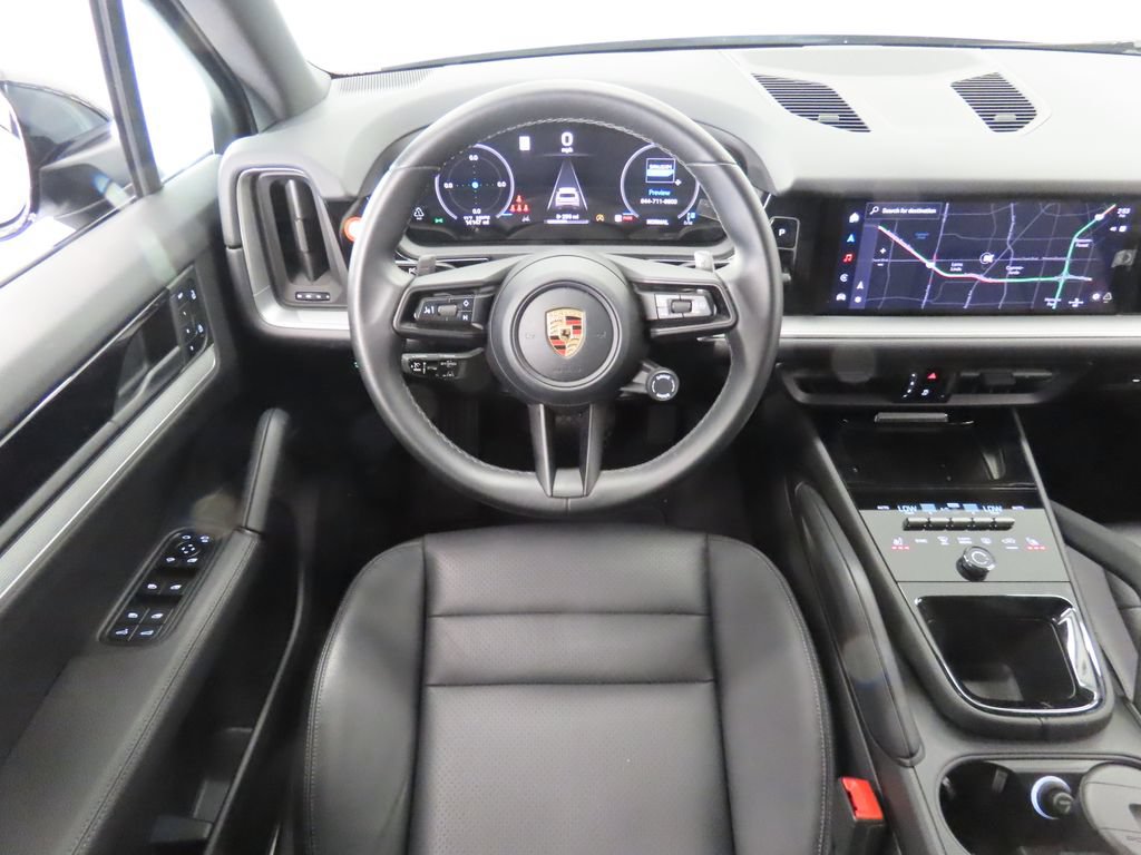 Certified 2024 Porsche Cayenne AWD/4WD image 16