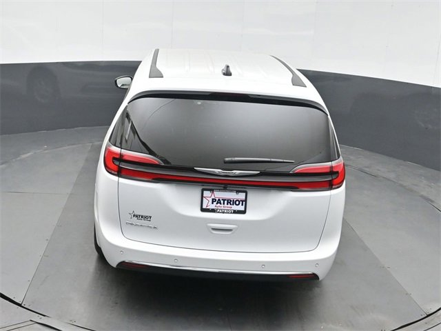 New 2026 Chrysler Pacifica Select image 31