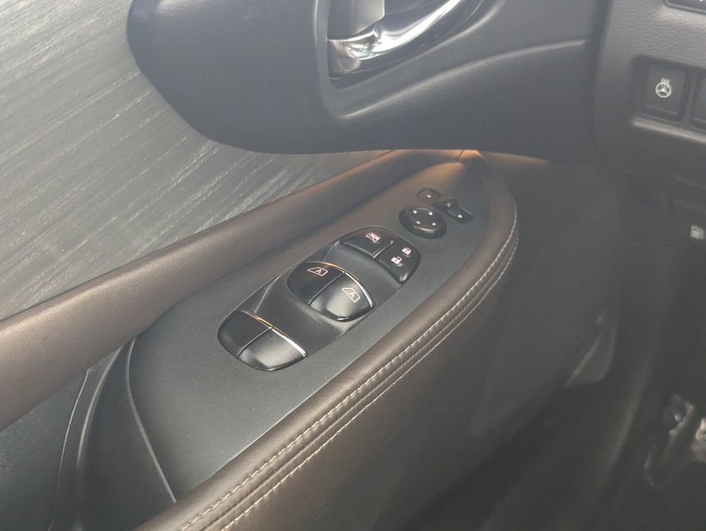 Used 2018 Nissan Murano SL AWD/4WD image 15