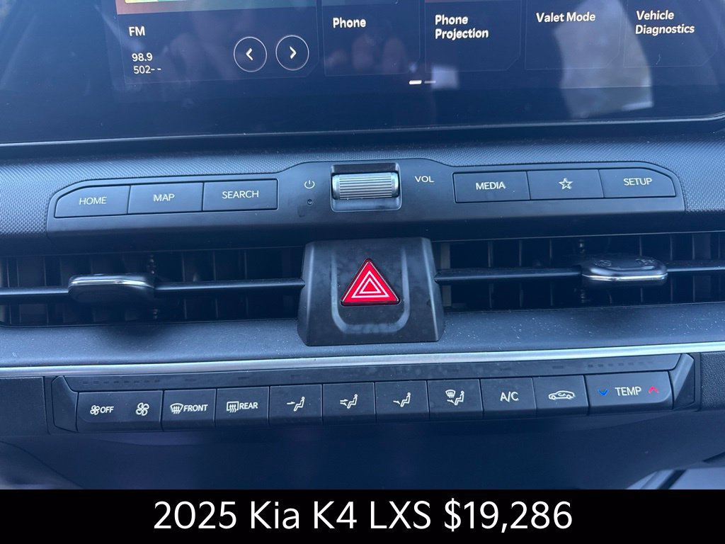 Certified 2025 Kia K4 FWD image 27