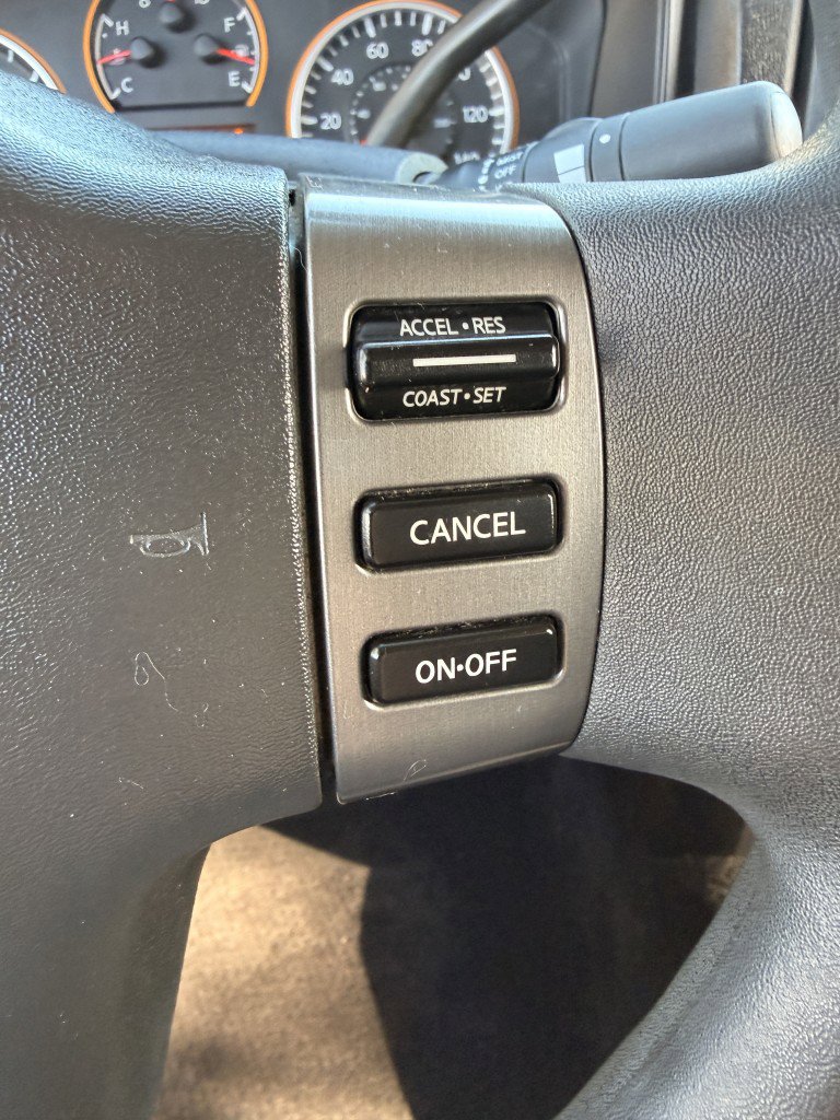 Used 2012 Nissan Titan SV image 28