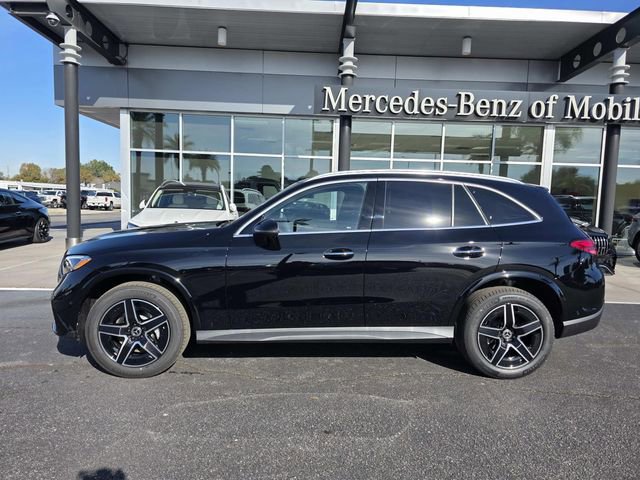 New 2026 Mercedes-Benz GLC 300 image 1