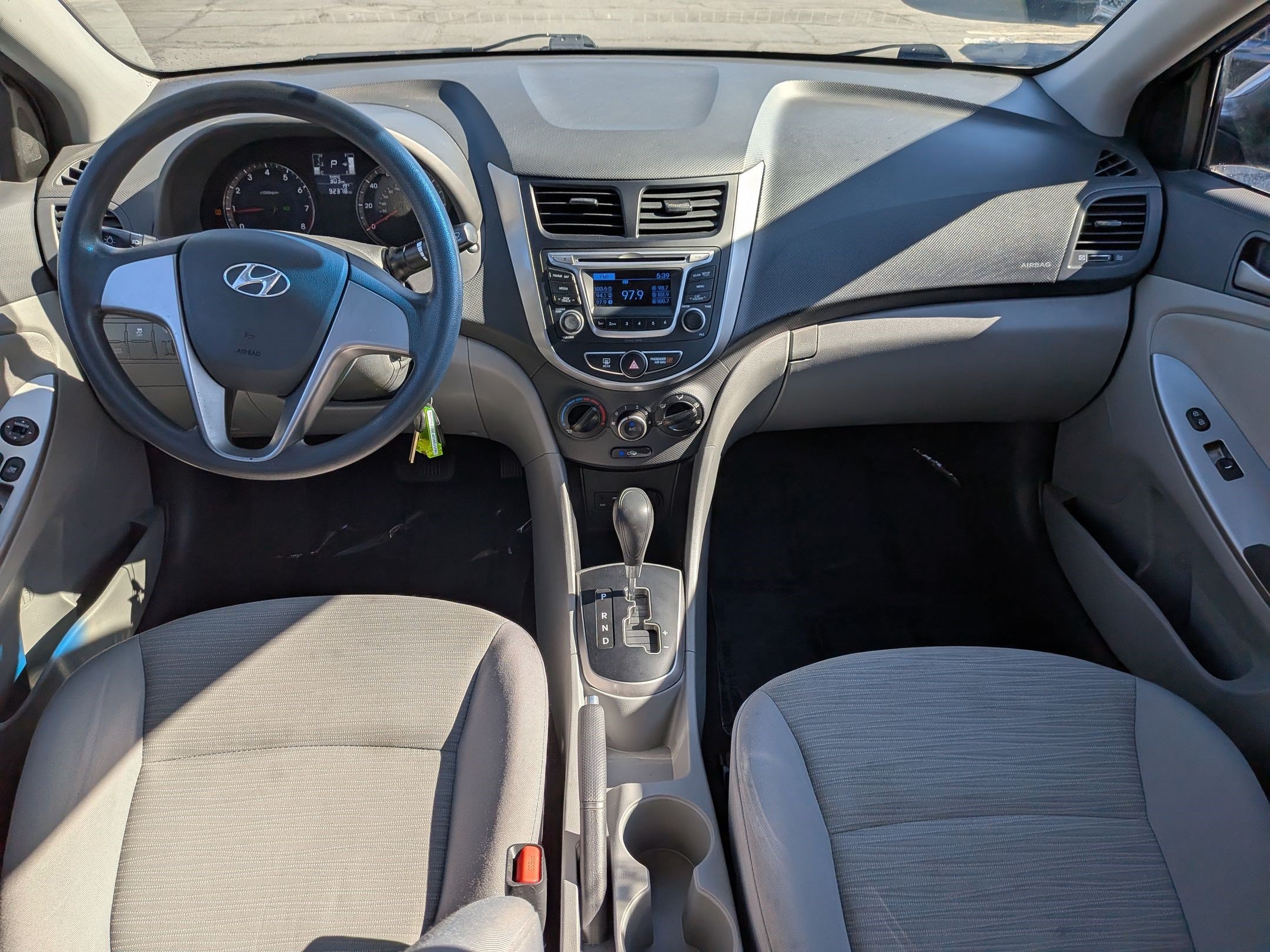 Used 2017 Hyundai Accent SE FWD image 27