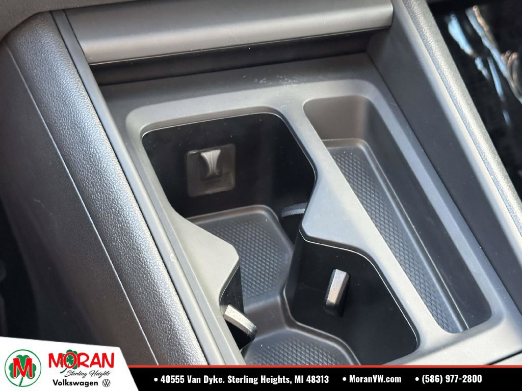 Certified 2026 Volkswagen Tiguan SE w/ Panoramic Sunroof Package FWD image 29