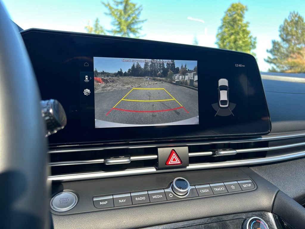 Used 2023 Hyundai Elantra Limited image 19