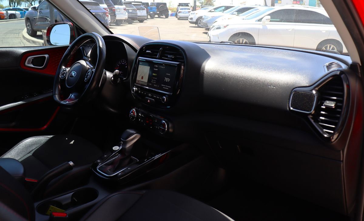 Used 2021 Kia Soul Turbo FWD image 35