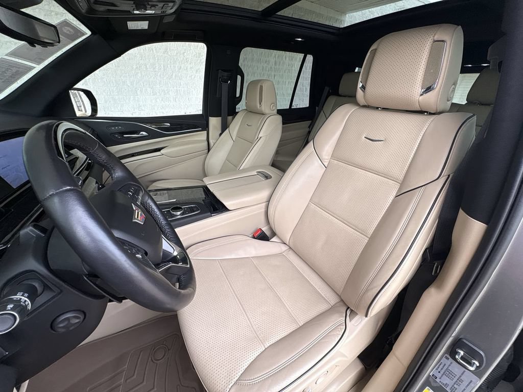Certified 2023 Cadillac Escalade Premium Luxury w/ Performance Package AWD/4WD image 20