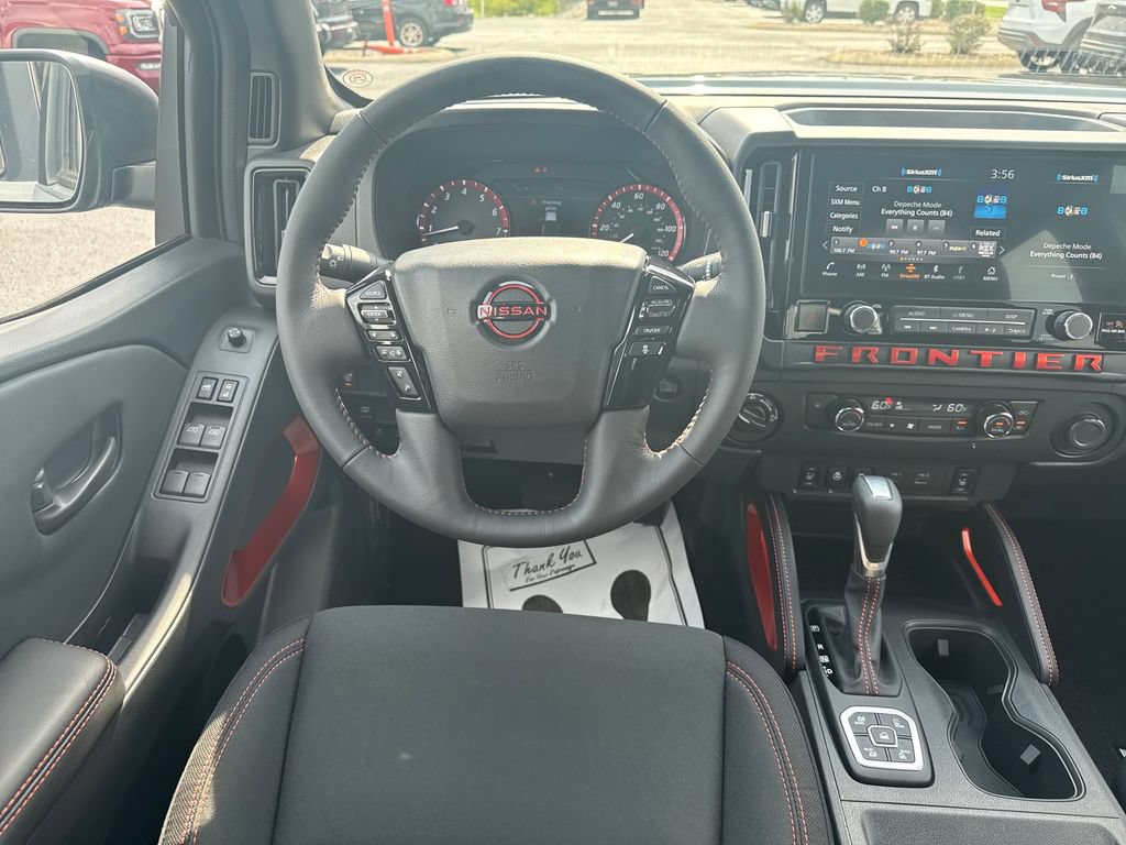 Used 2026 Nissan Frontier PRO-4X w/ Tow Package AWD/4WD image 15