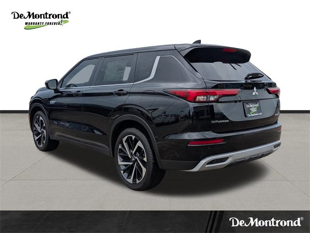 New 2025 Mitsubishi Outlander SE image 8