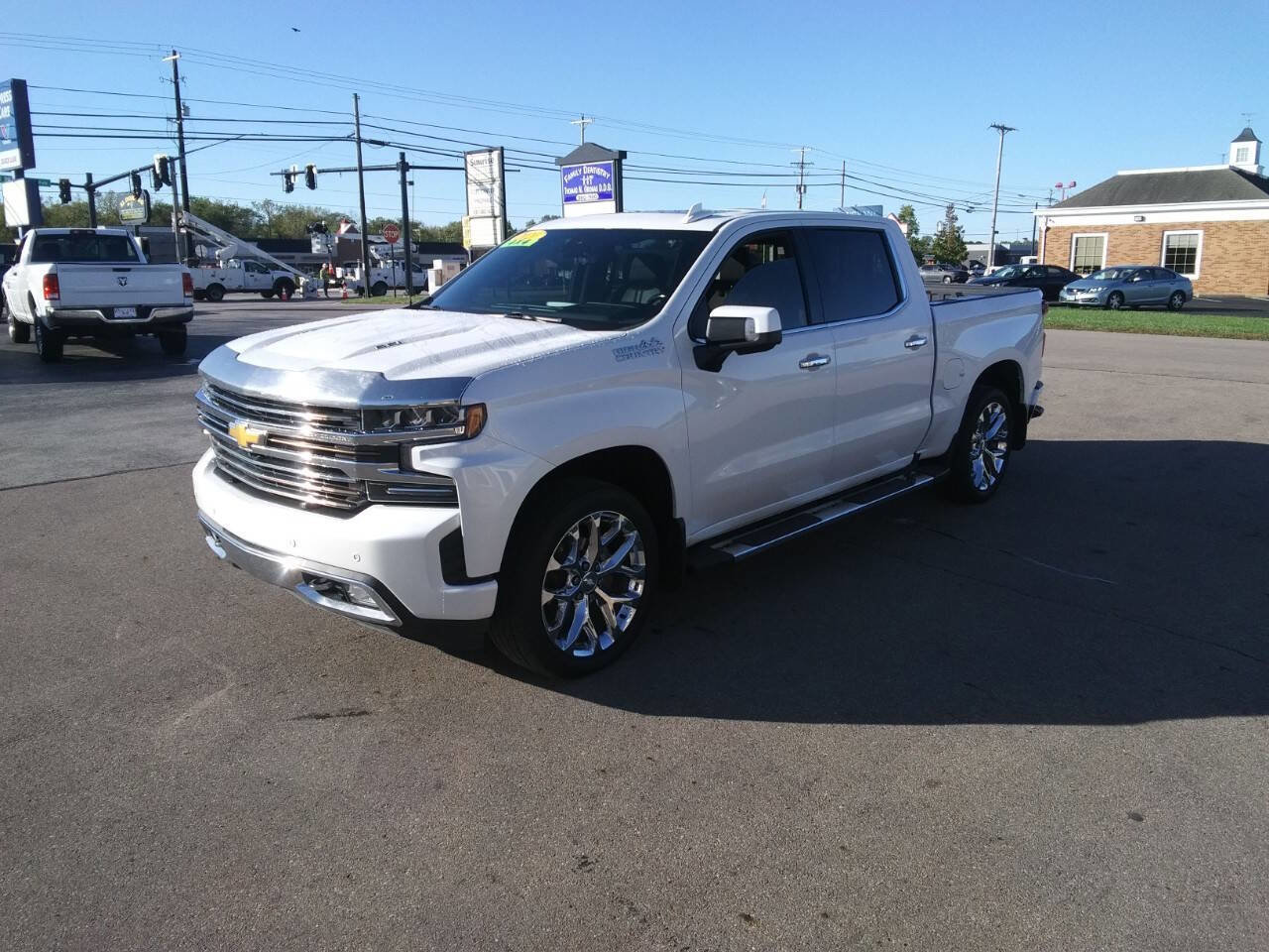 Used 2020 Chevrolet Silverado 1500 High Country w/ Technology Package image 15