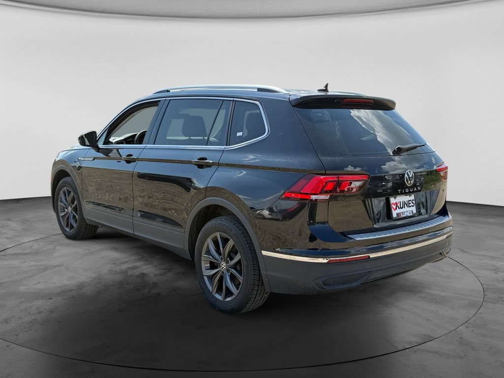 Used 2023 Volkswagen Tiguan SE AWD/4WD image 7