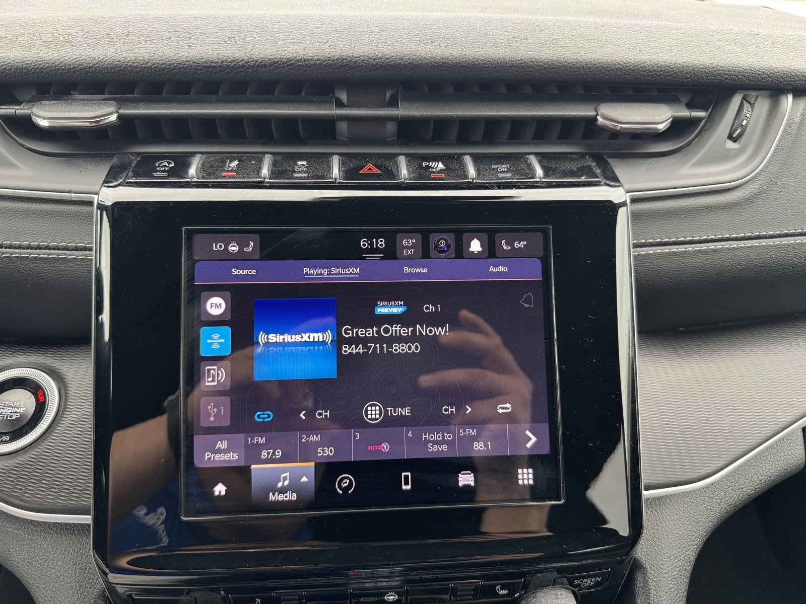 Used 2025 Jeep Grand Cherokee Laredo X w/ Luxury Tech Group I image 13