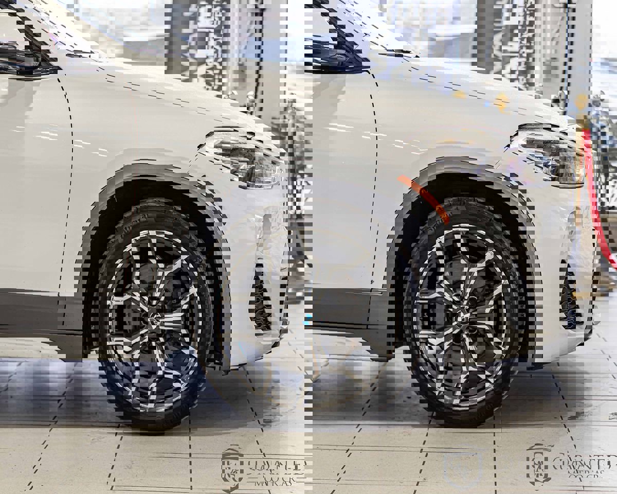 Used 2018 BMW X2 xDrive28i w/ M SportX Package image 11