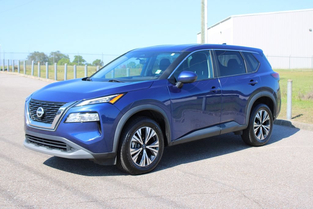 Used 2023 Nissan Rogue SV FWD image 2