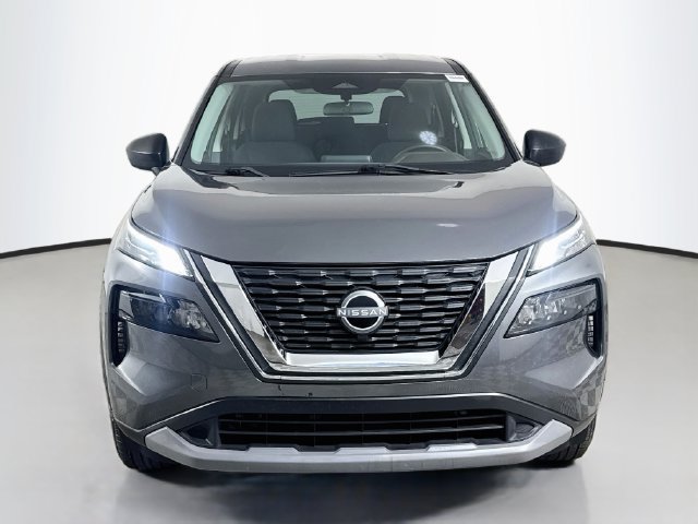 Used 2023 Nissan Rogue S AWD/4WD image 2