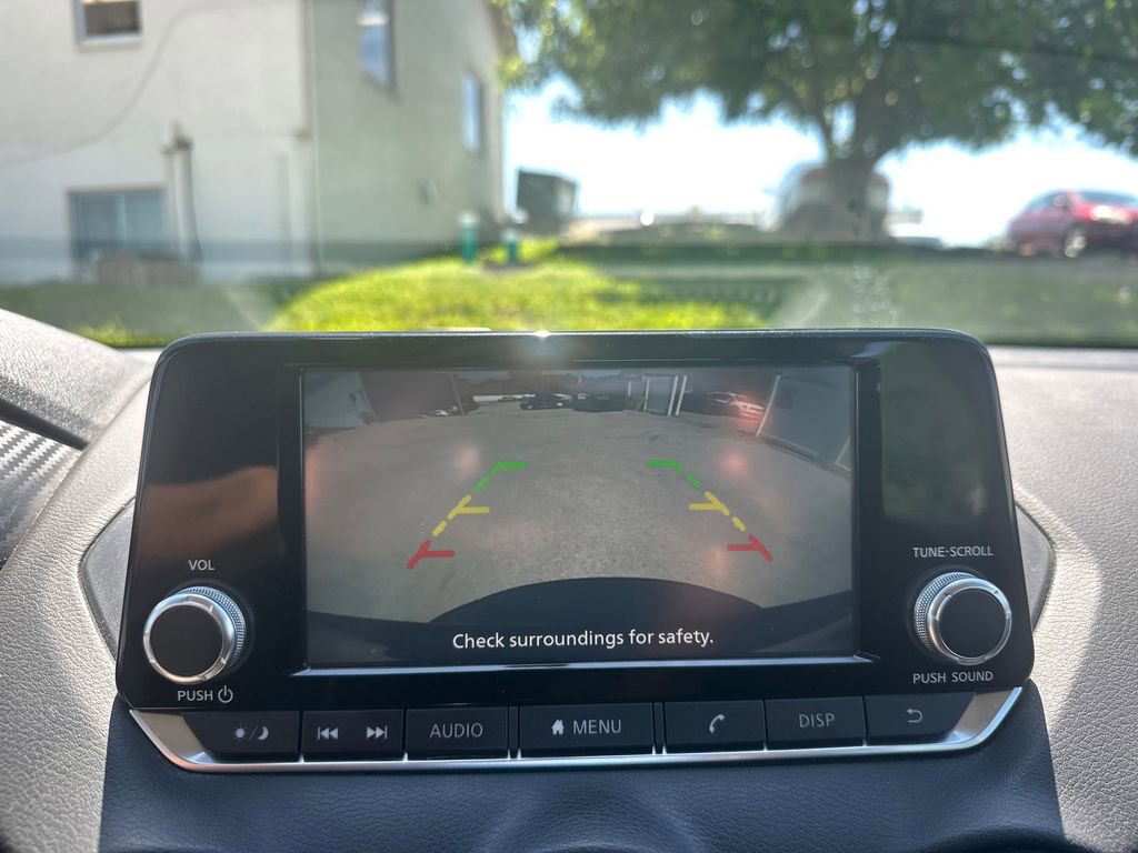 Used 2021 Nissan Sentra S FWD image 18