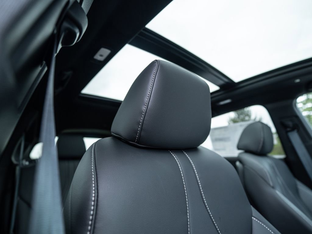 New 2026 Acura RDX SH-AWD image 18