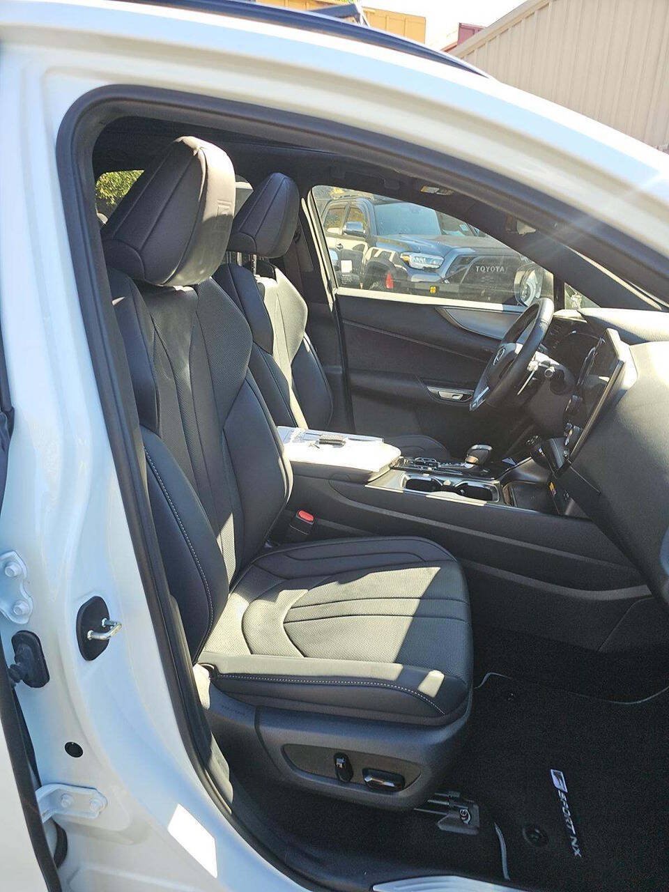 Used 2026 Lexus NX 450h+ F Sport AWD/4WD image 18