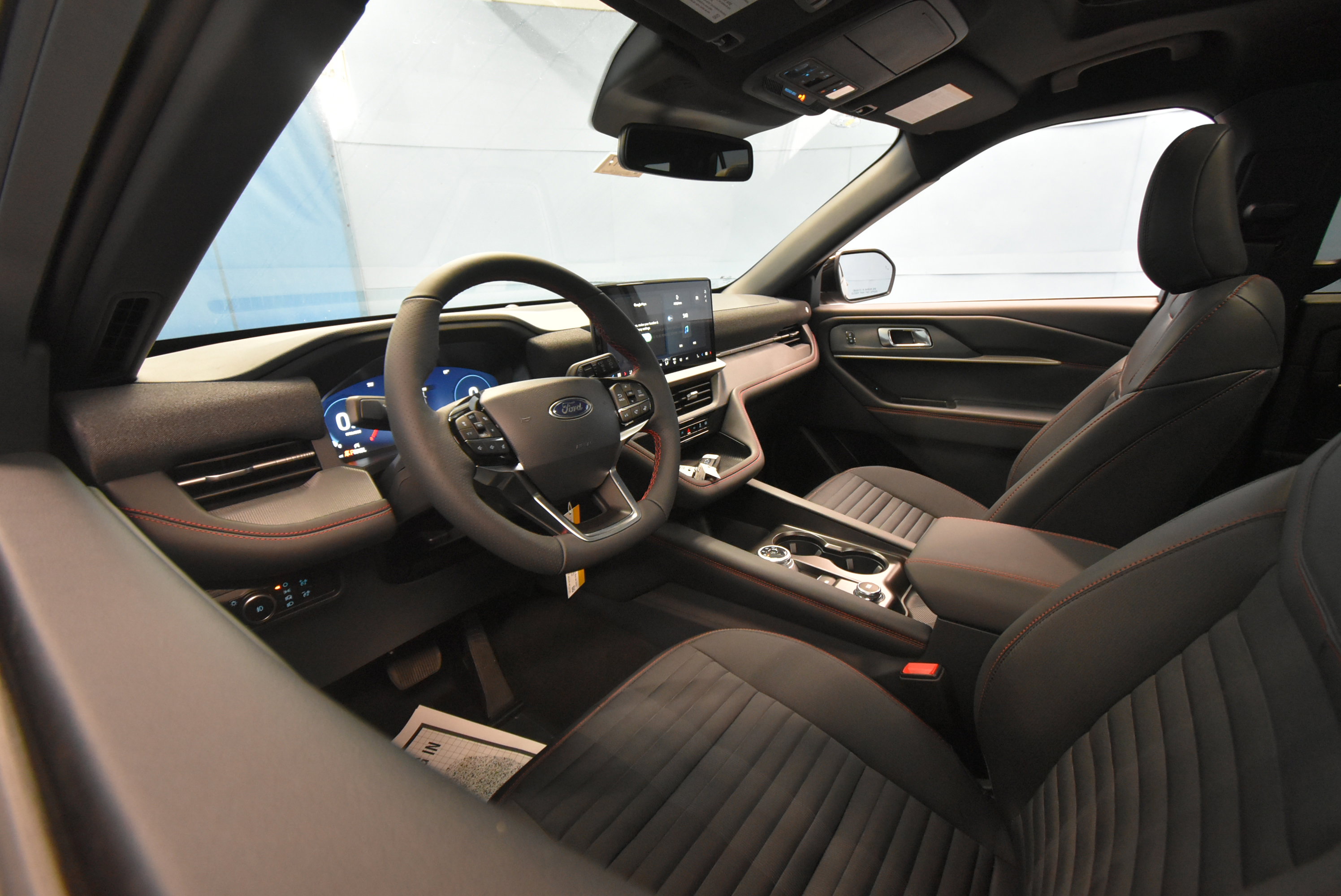 New 2026 Ford Explorer ST-Line image 2
