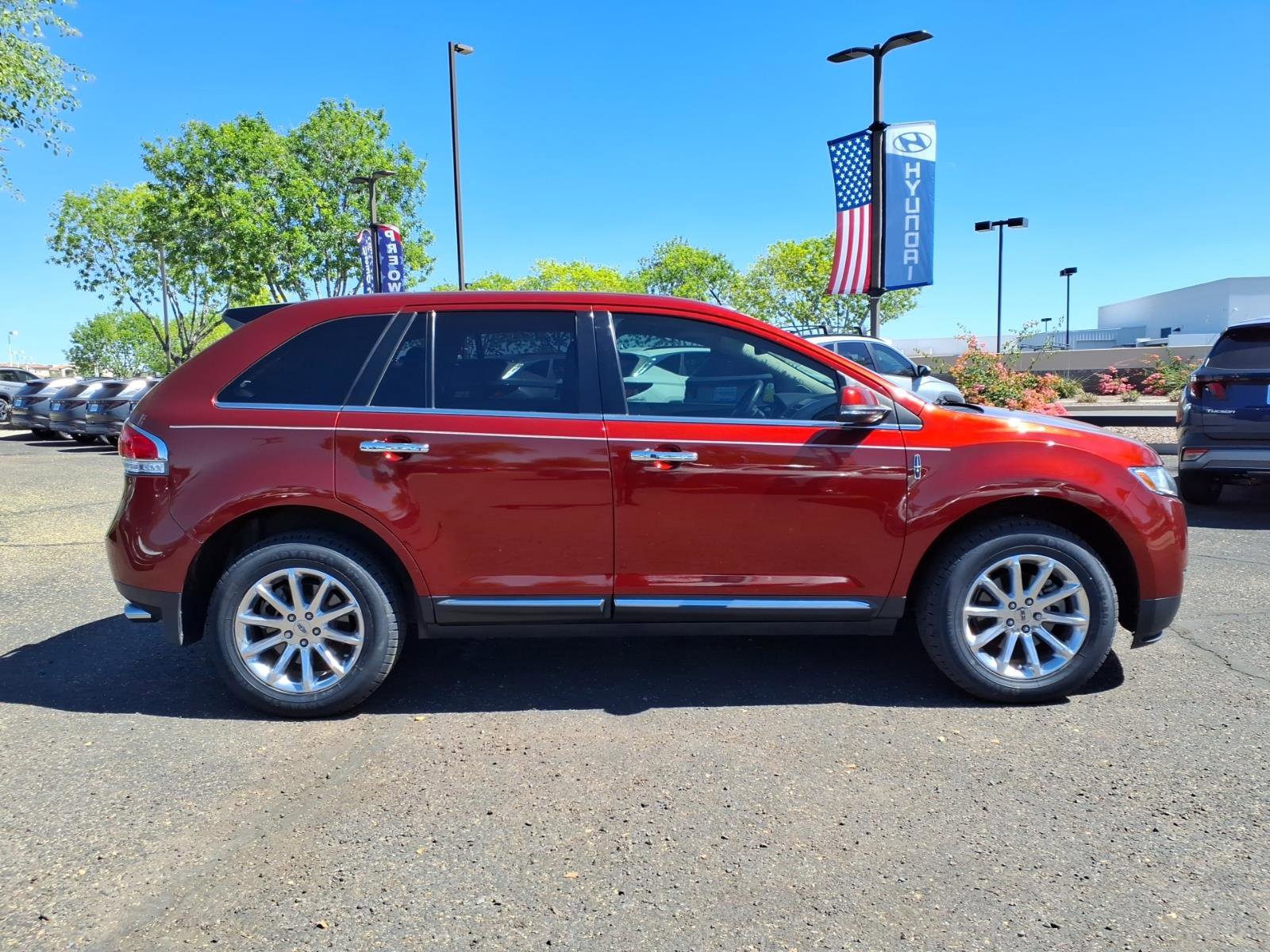 Used 2014 Lincoln MKX AWD w/ Equipment Group 101A image 4