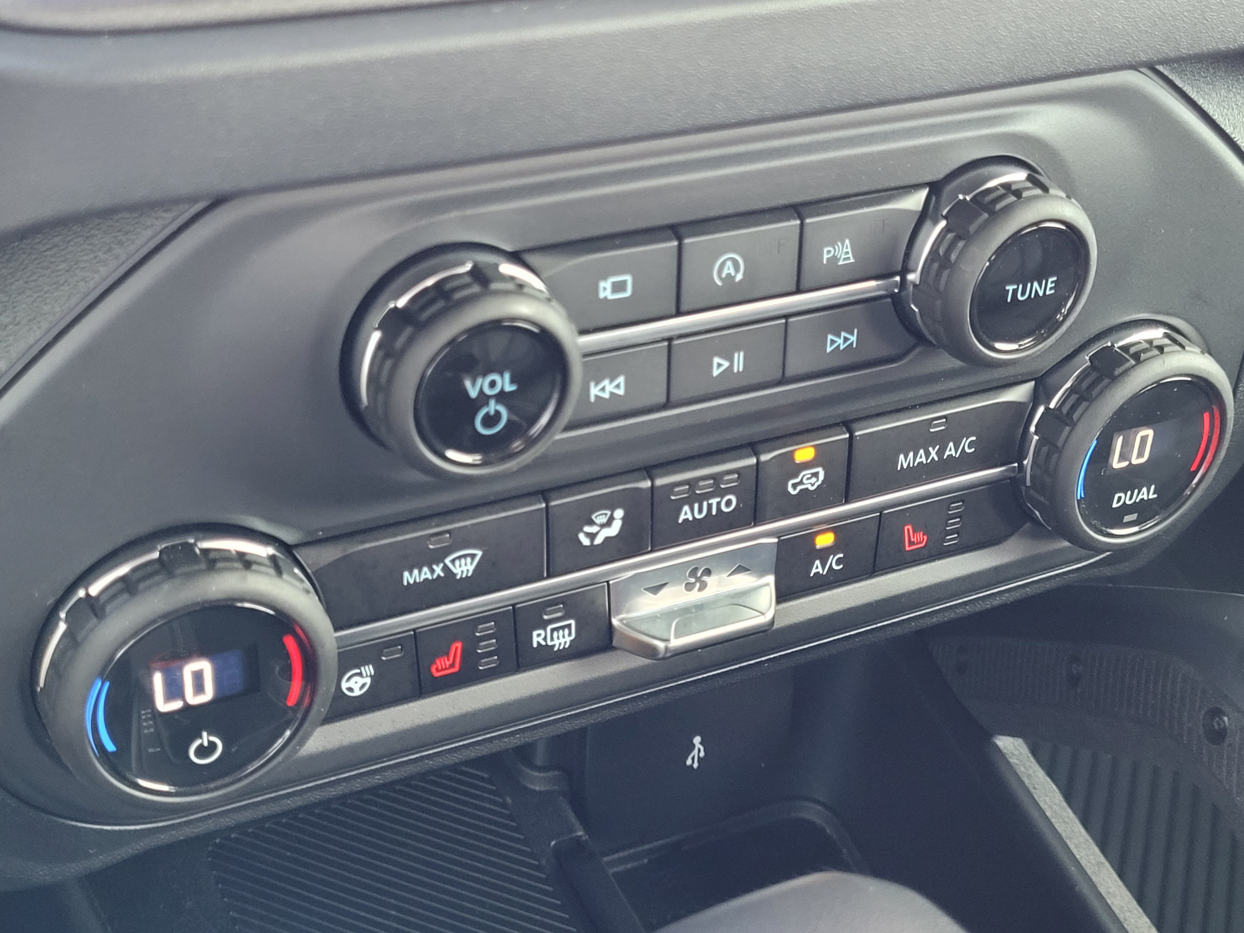 Used 2025 Ford Bronco Raptor AWD/4WD image 22