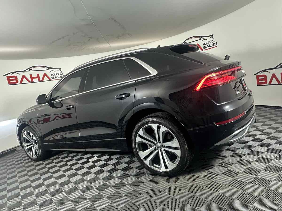 Used 2019 Audi Q8 Prestige AWD/4WD image 7