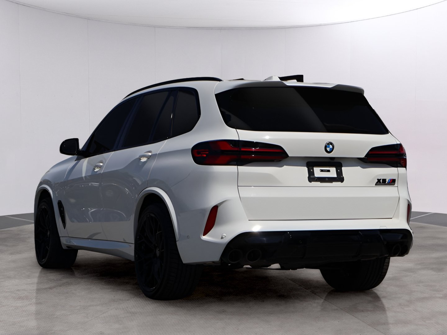 Used 2024 BMW X5 M Competition w/ Executive Package AWD/4WD image 5