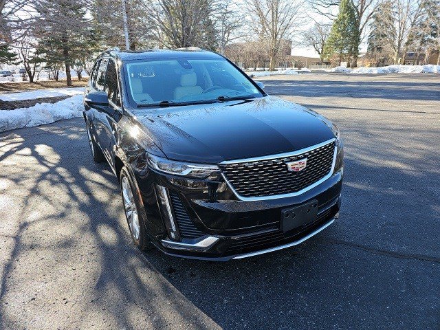 Used 2024 Cadillac XT6 Premium Luxury w/ Technology Package image 8