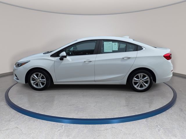 Used 2017 Chevrolet Cruze LT FWD image 9