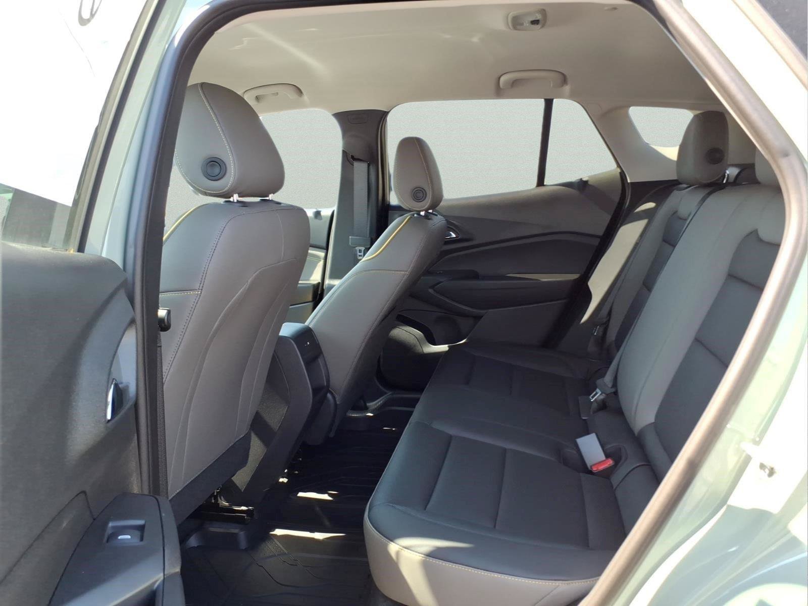 New 2026 Chevrolet Trax ACTIV w/ Driver Confidence Package FWD image 9