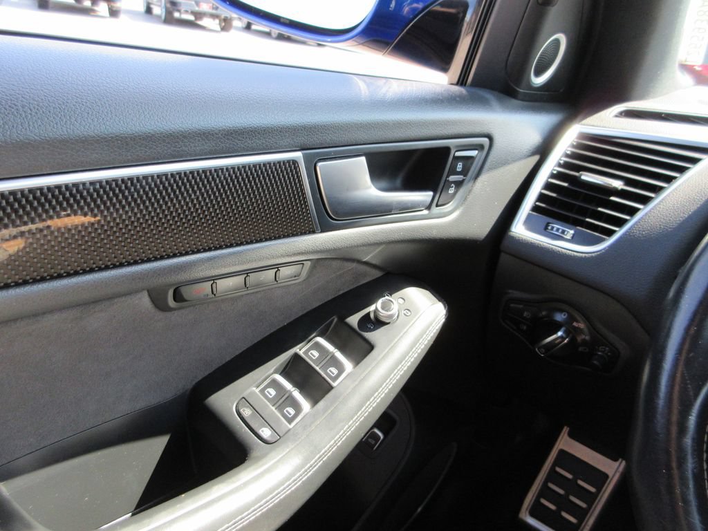 Used 2016 Audi SQ5 Premium Plus w/ Technology Package AWD/4WD image 30