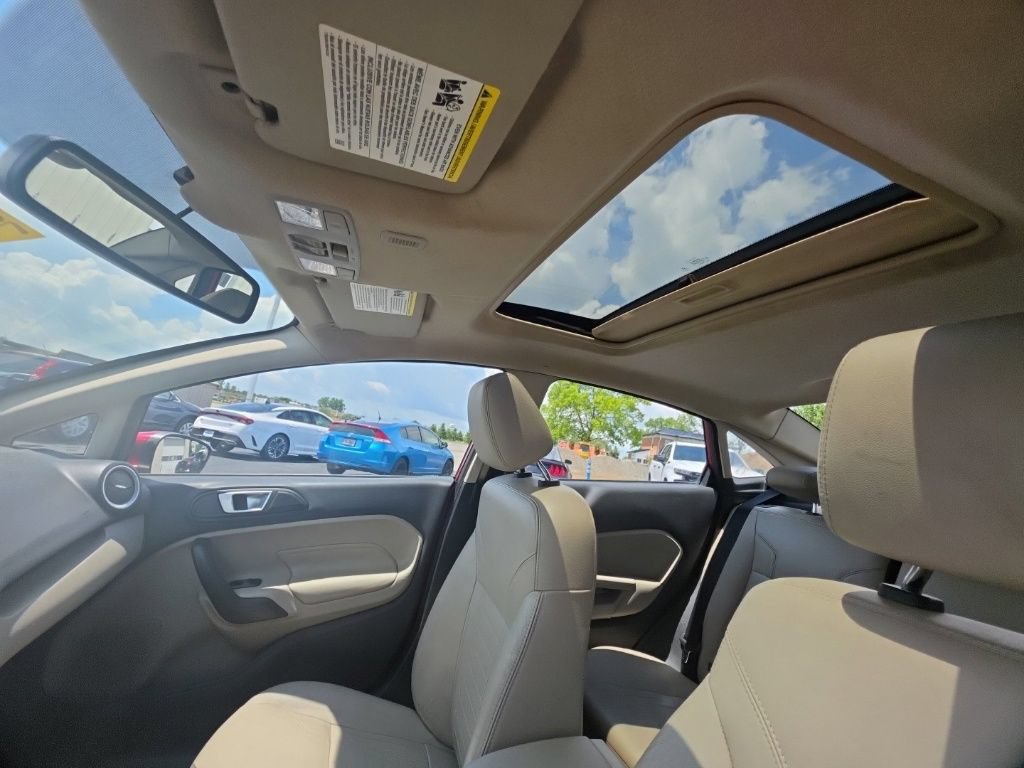 Used 2016 Ford Fiesta Titanium FWD image 15