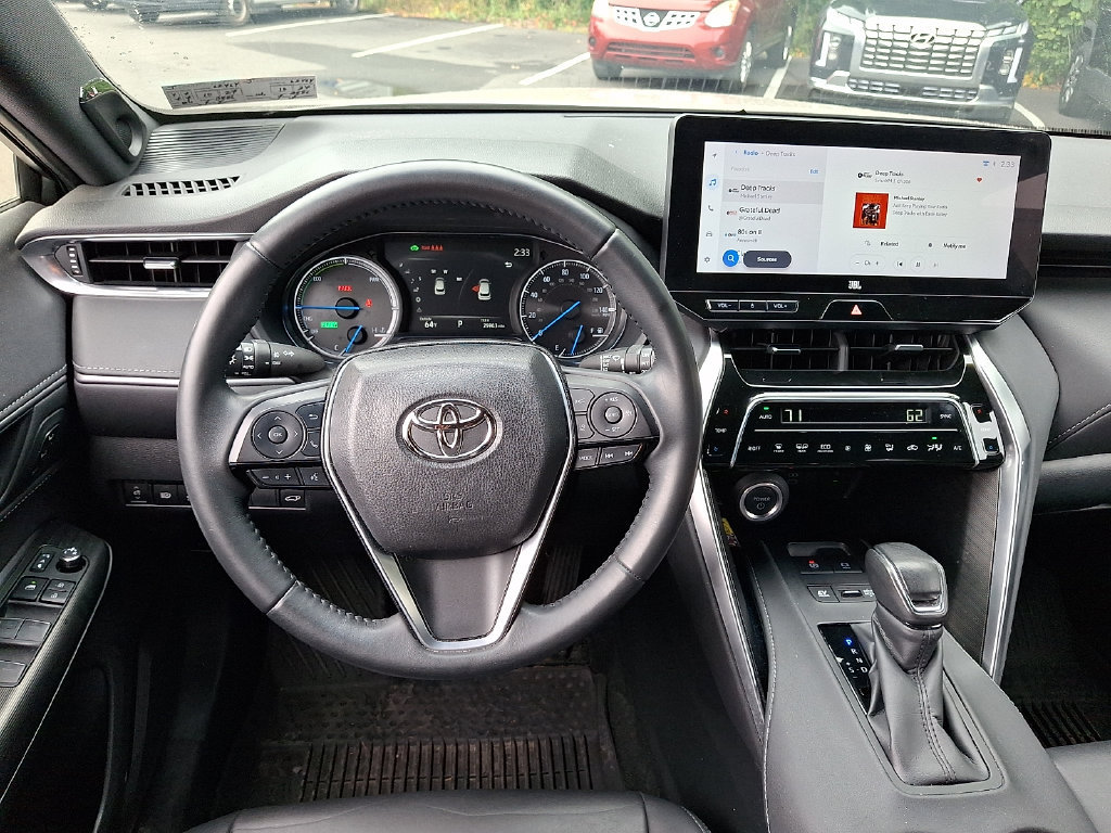Used 2023 Toyota Venza XLE AWD/4WD image 13