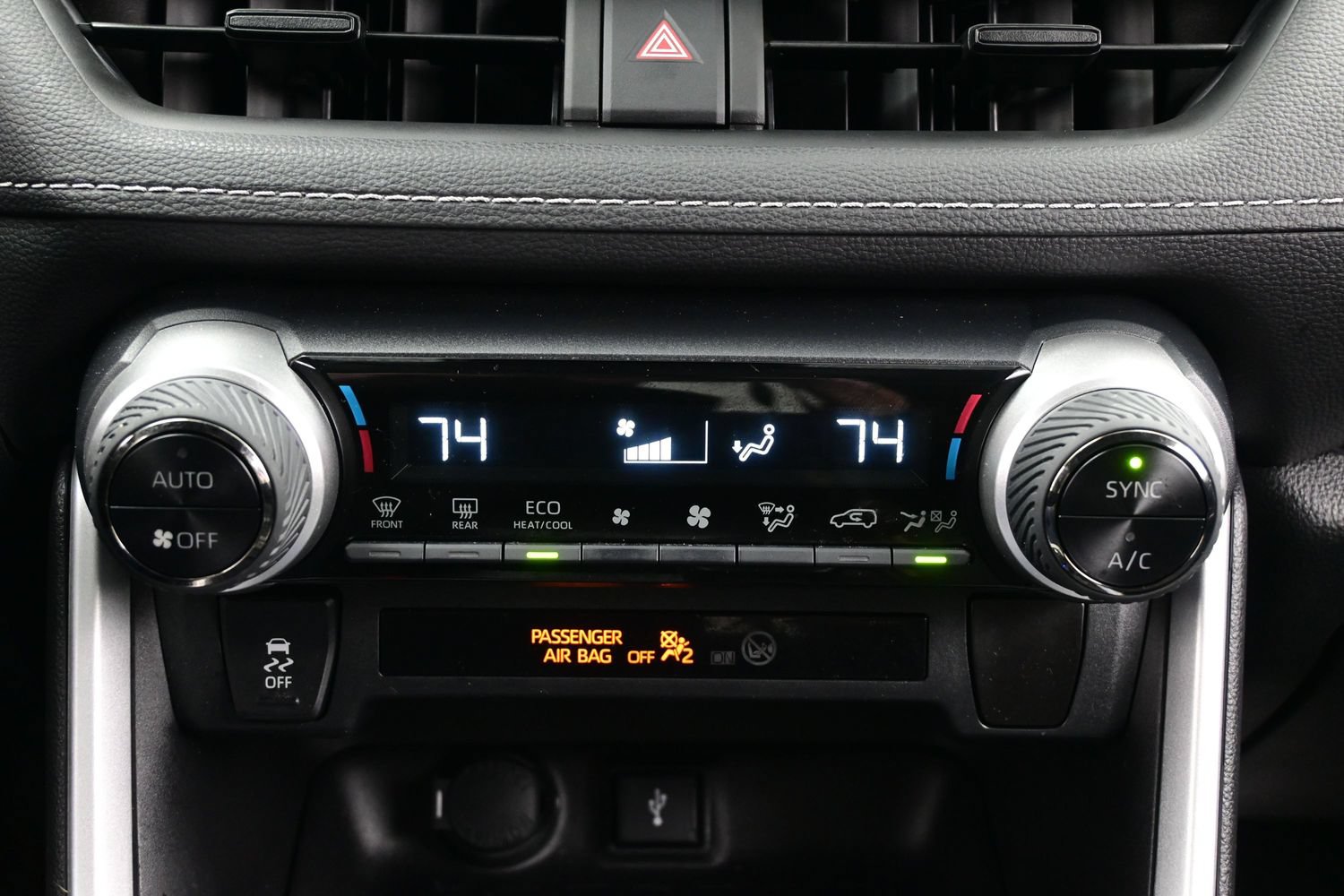 Used 2022 Toyota RAV4 XLE w/ Convenience Package AWD/4WD image 21
