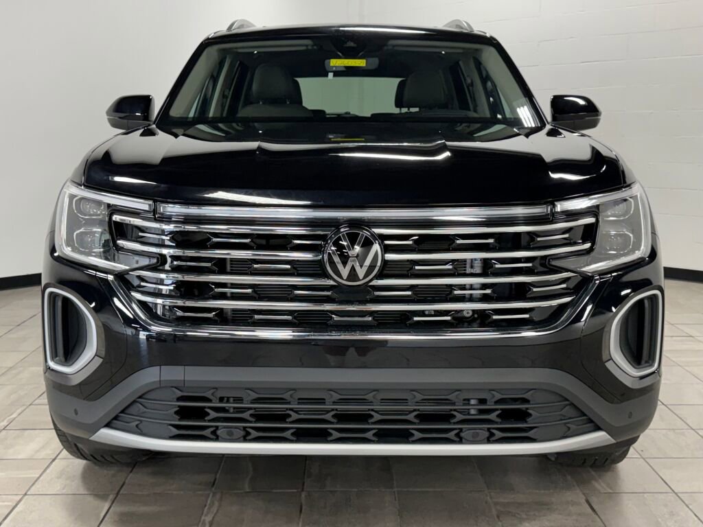 New 2026 Volkswagen Atlas SEL image 2