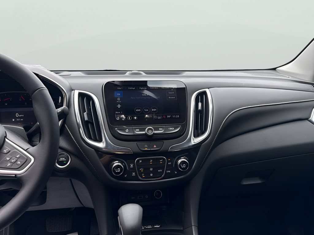 Used 2023 Chevrolet Equinox Premier AWD/4WD image 25