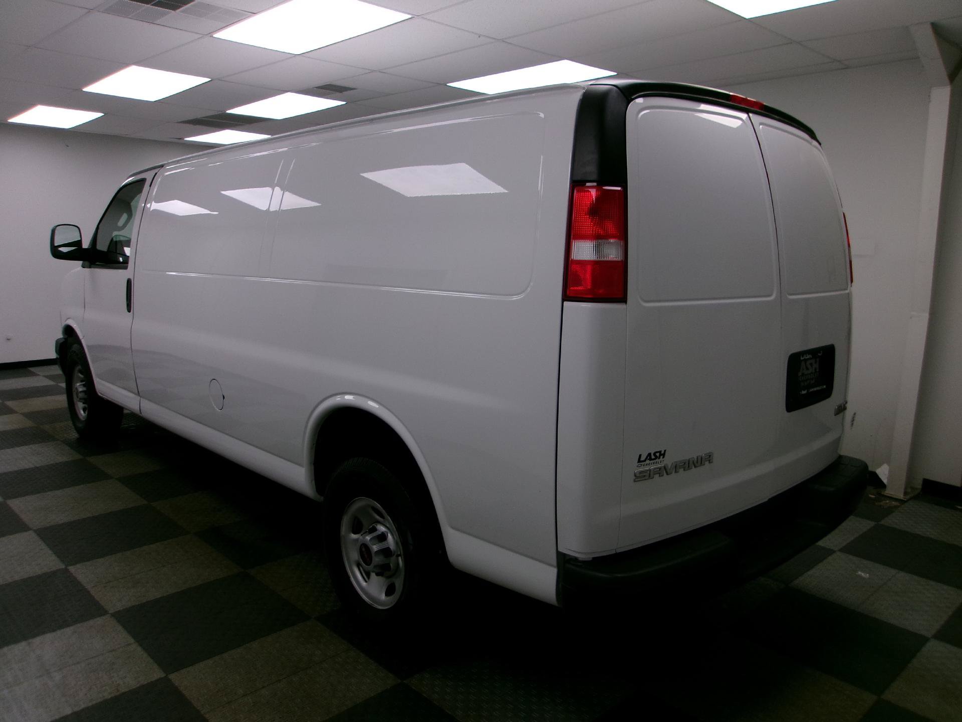 Used 2024 GMC Savana 2500 Extended w/ Driver Convenience Package RWD image 2