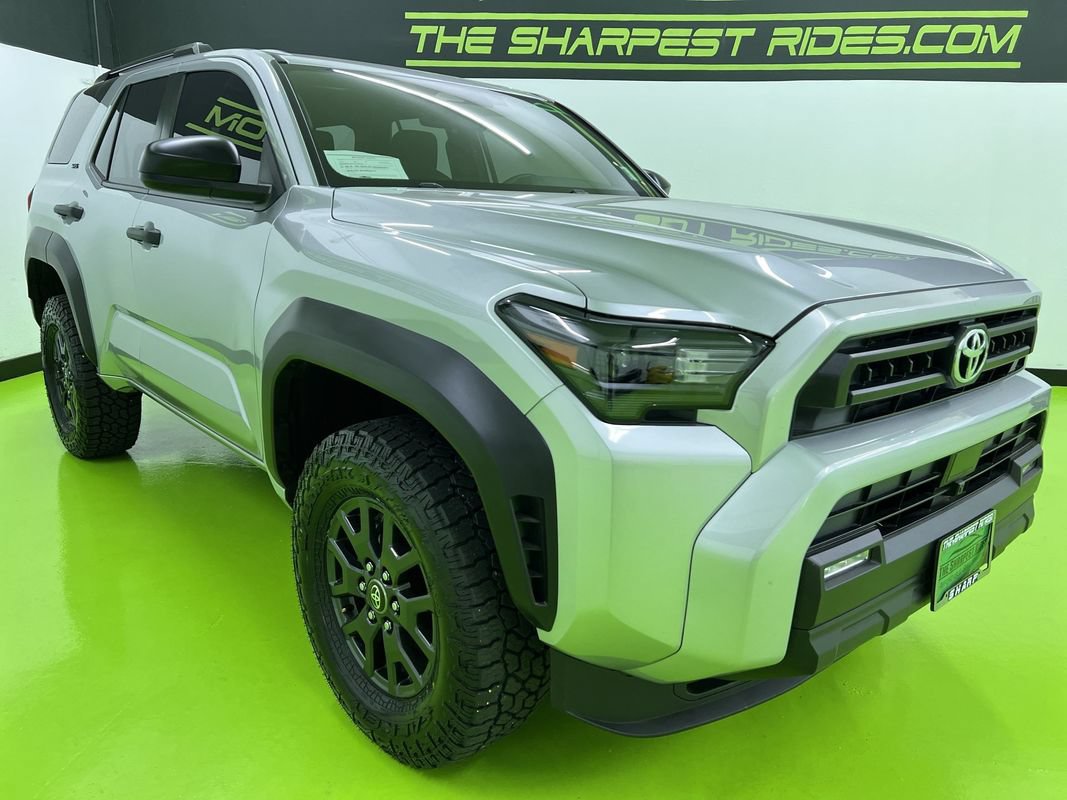 Used 2026 Toyota 4Runner SR5 AWD/4WD image 2