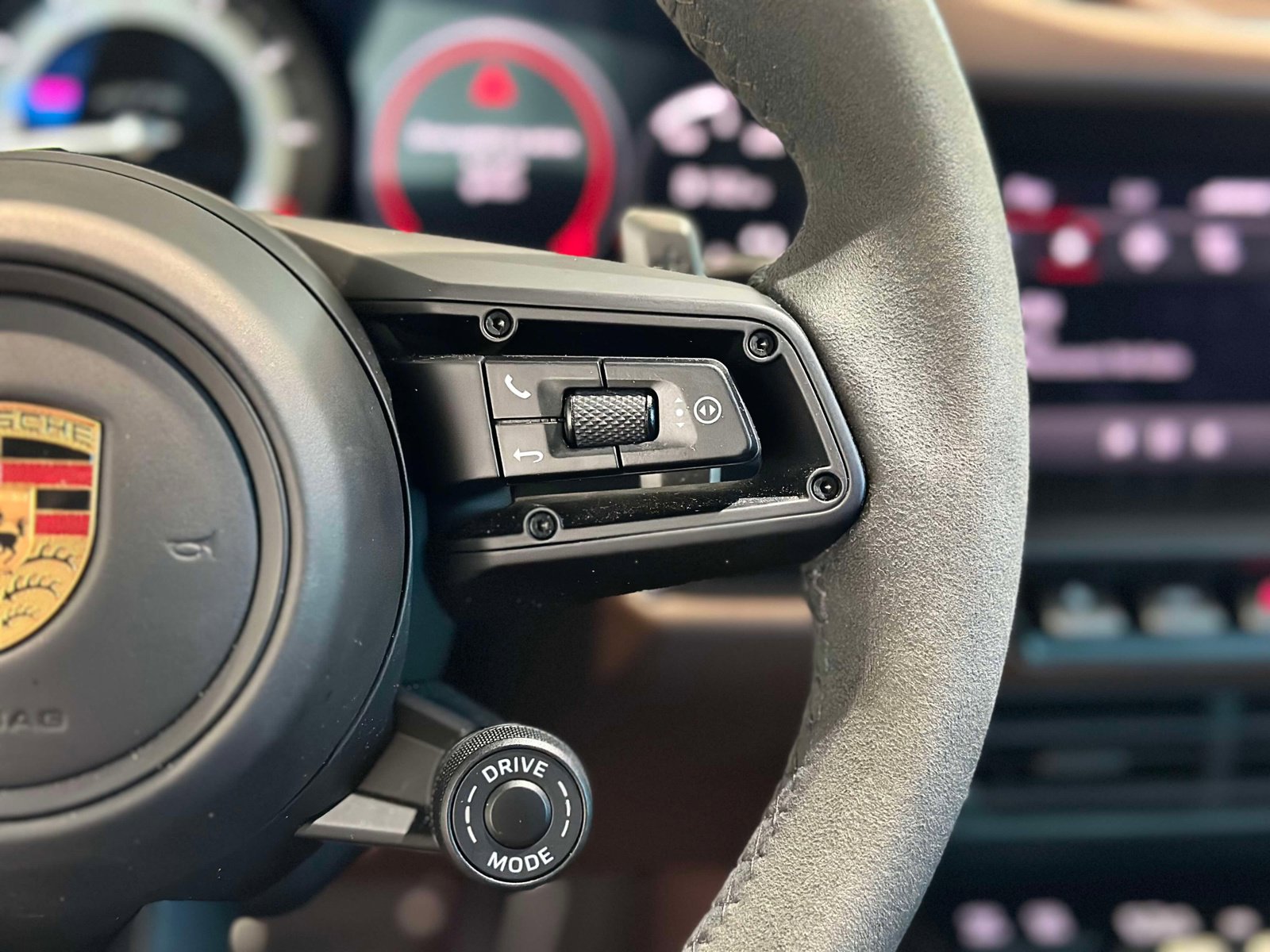 Used 2023 Porsche 911 Targa 4 GTS image 25