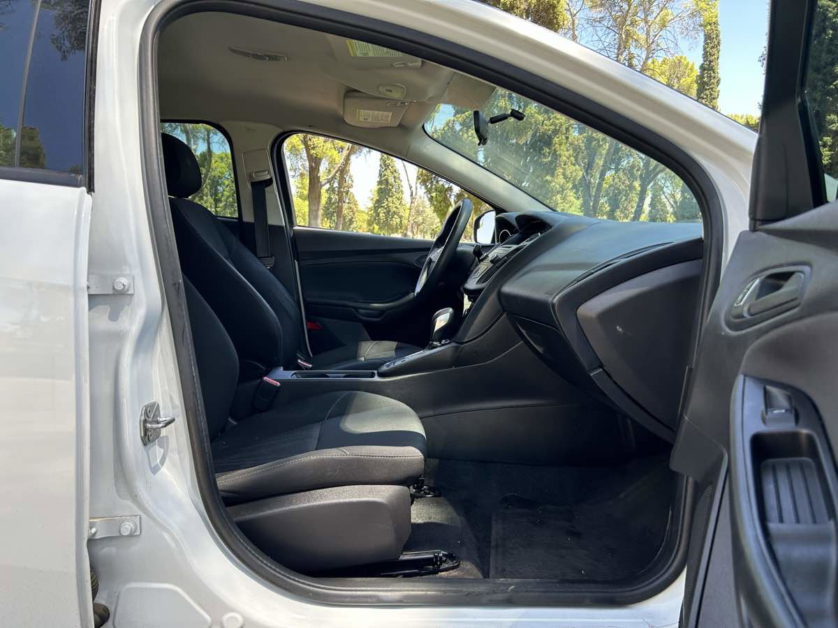Used 2017 Ford Focus S image 24