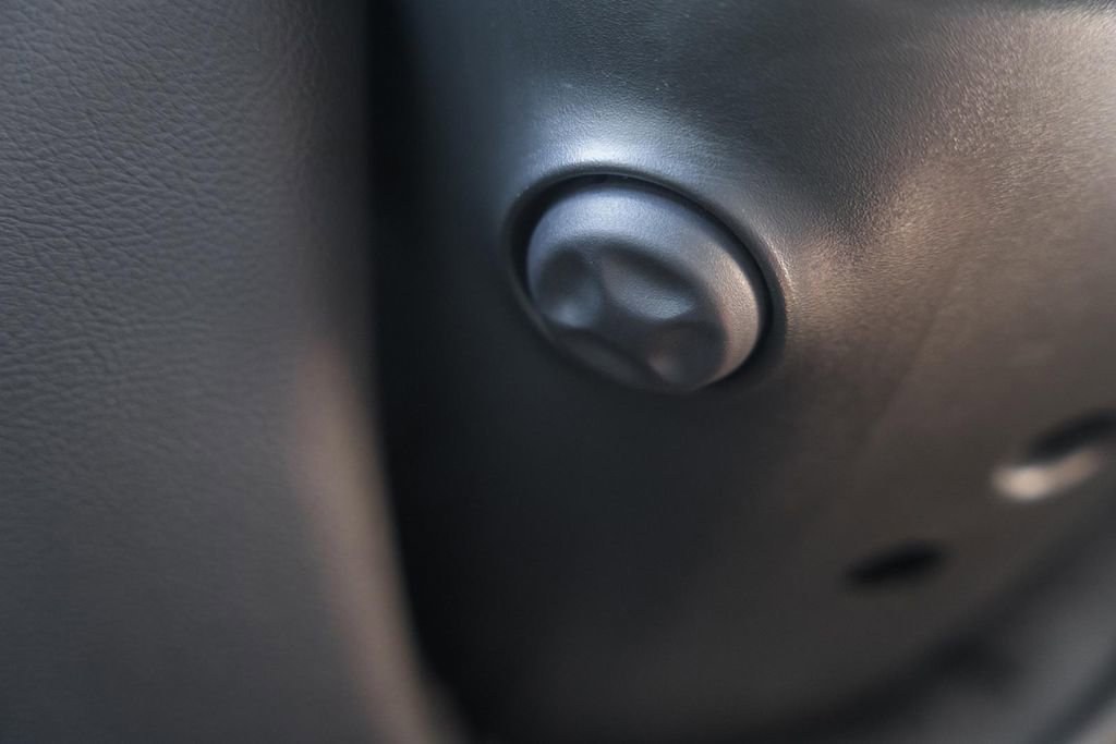 Used 2025 Cadillac XT5 Premium Luxury image 42