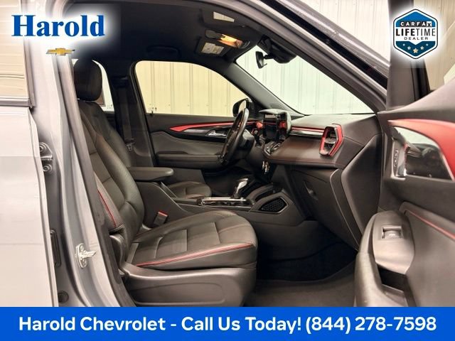 Used 2024 Chevrolet TrailBlazer RS w/ Driver Confidence Package AWD/4WD image 11