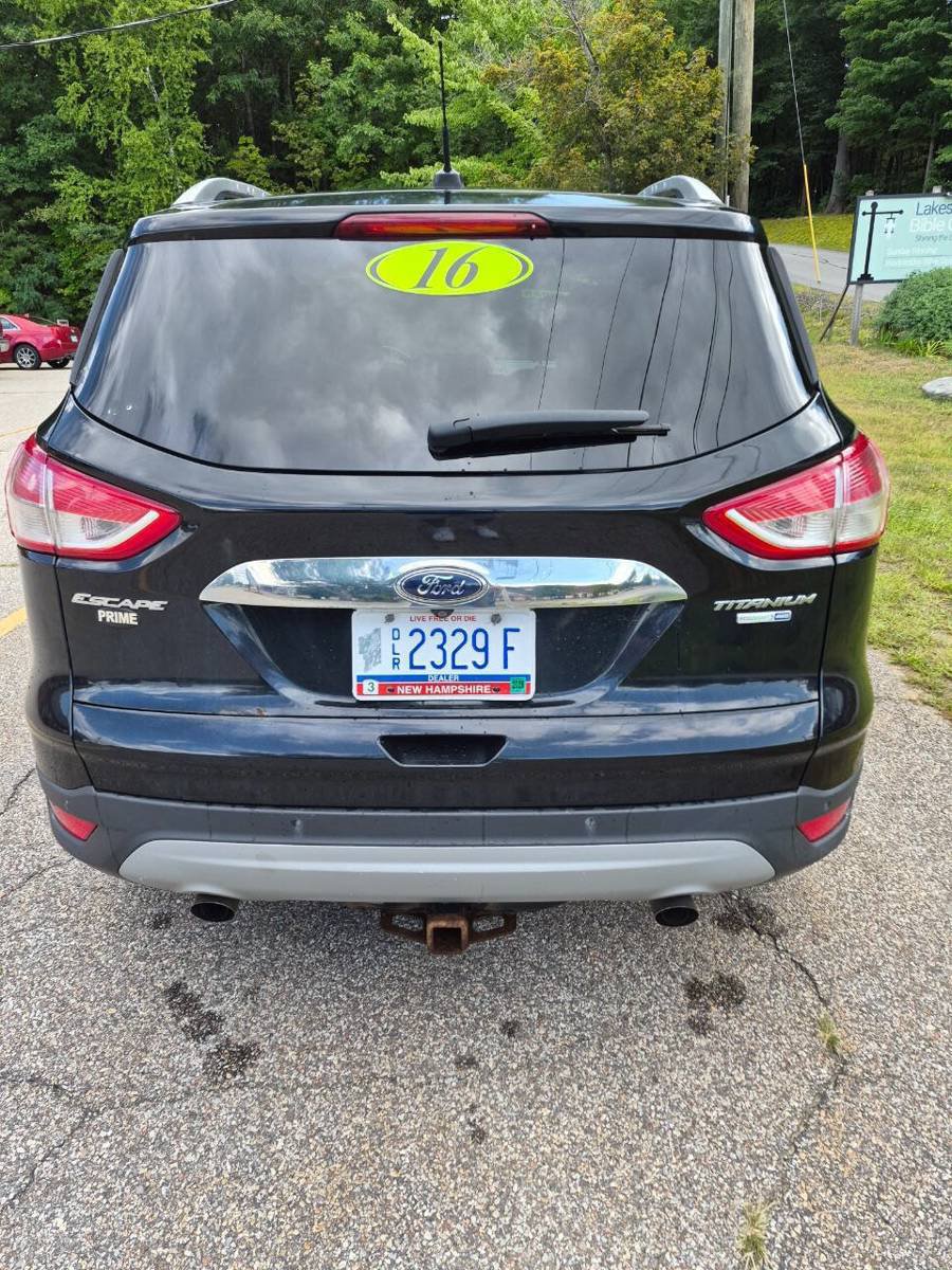 Used 2016 Ford Escape Titanium AWD/4WD image 8