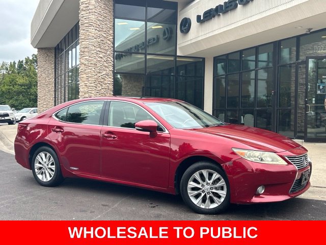 Used 2013 Lexus ES 300h w/ Premium Pkg