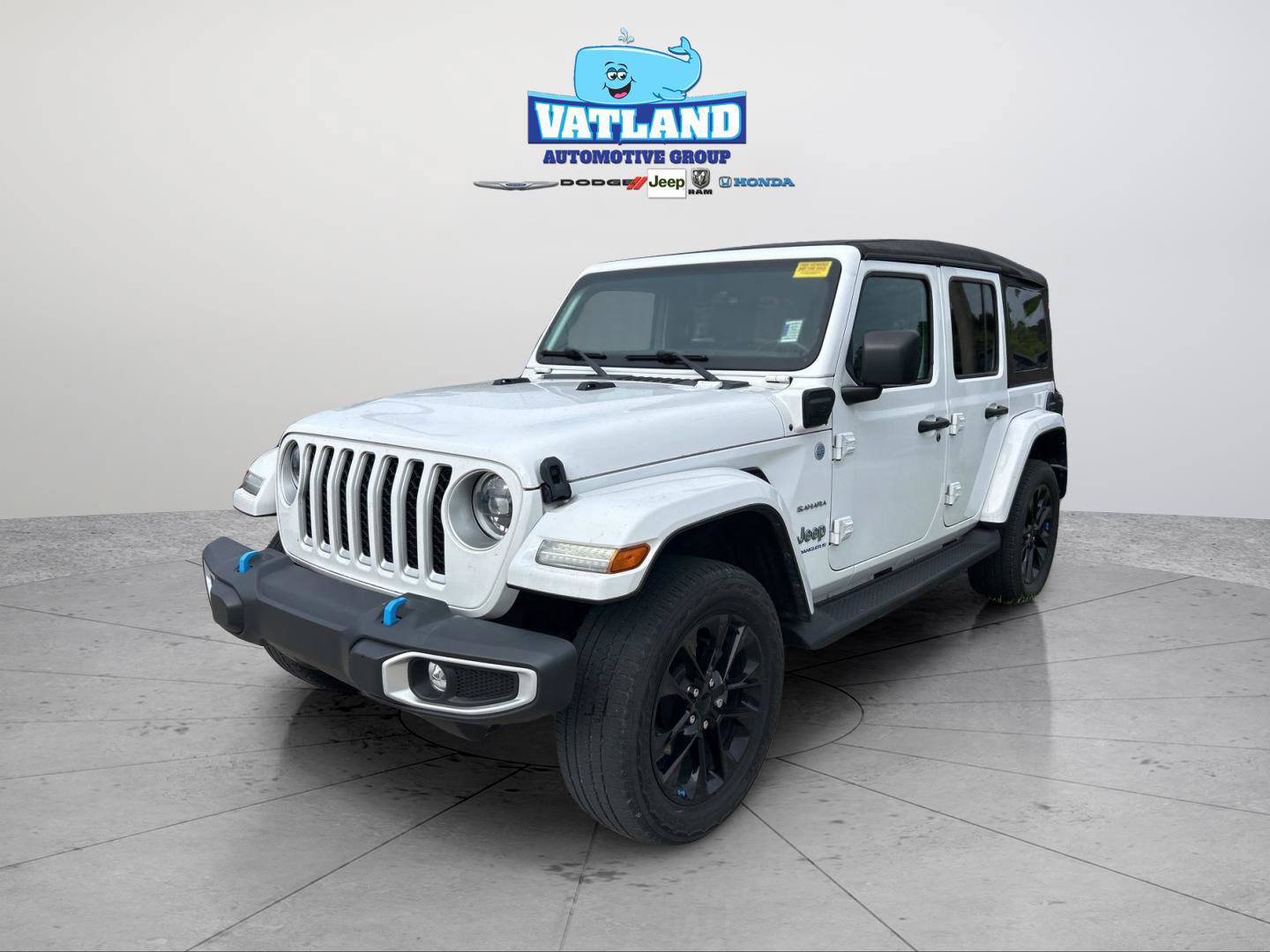 Certified 2023 Jeep Wrangler Unlimited Sahara w/ Cold Weather Group AWD/4WD image 20