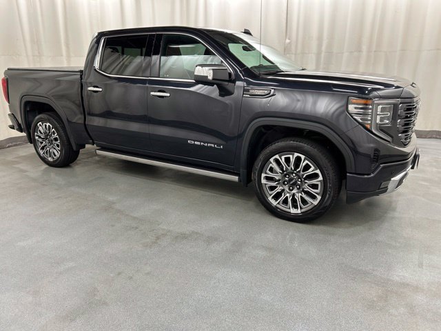 Used 2023 GMC Sierra 1500 Denali Ultimate AWD/4WD image 1